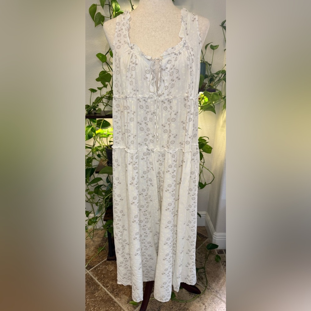 Jaase Ivory Floral Ruffle Lightweight Jumper